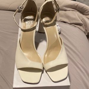 Vince Camuto 7.5